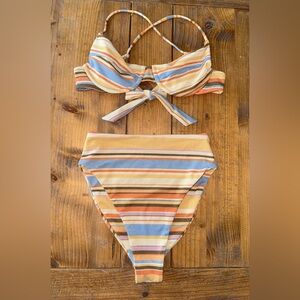 NWOT SKATIE BIKINI DAZED PRINT